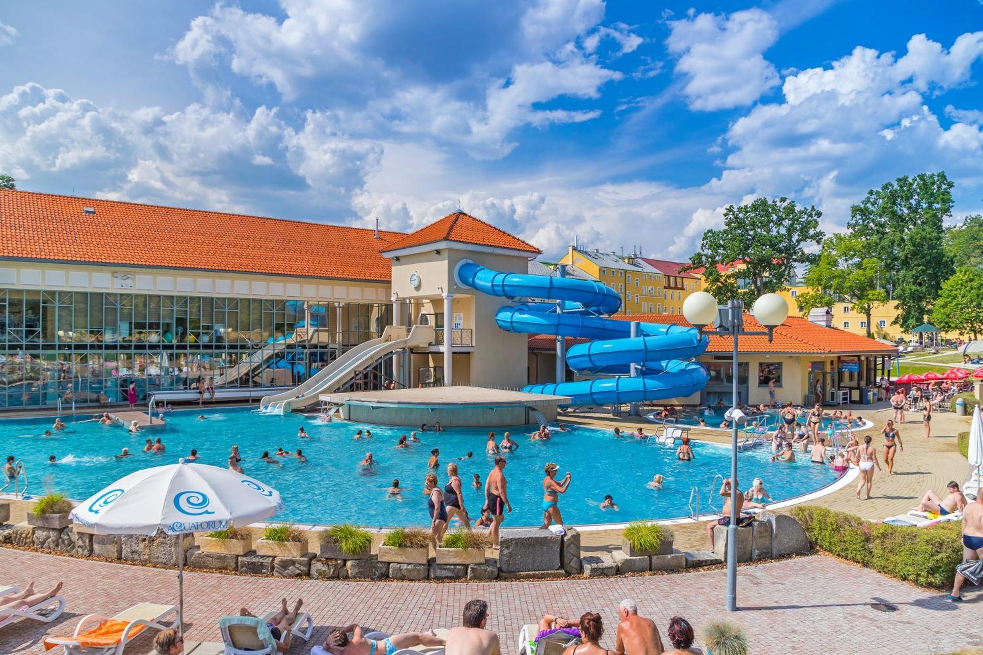 Hotel Three Lilies Inkl Aquaforum Frantiskovy Lazne Ngoại thất bức ảnh
