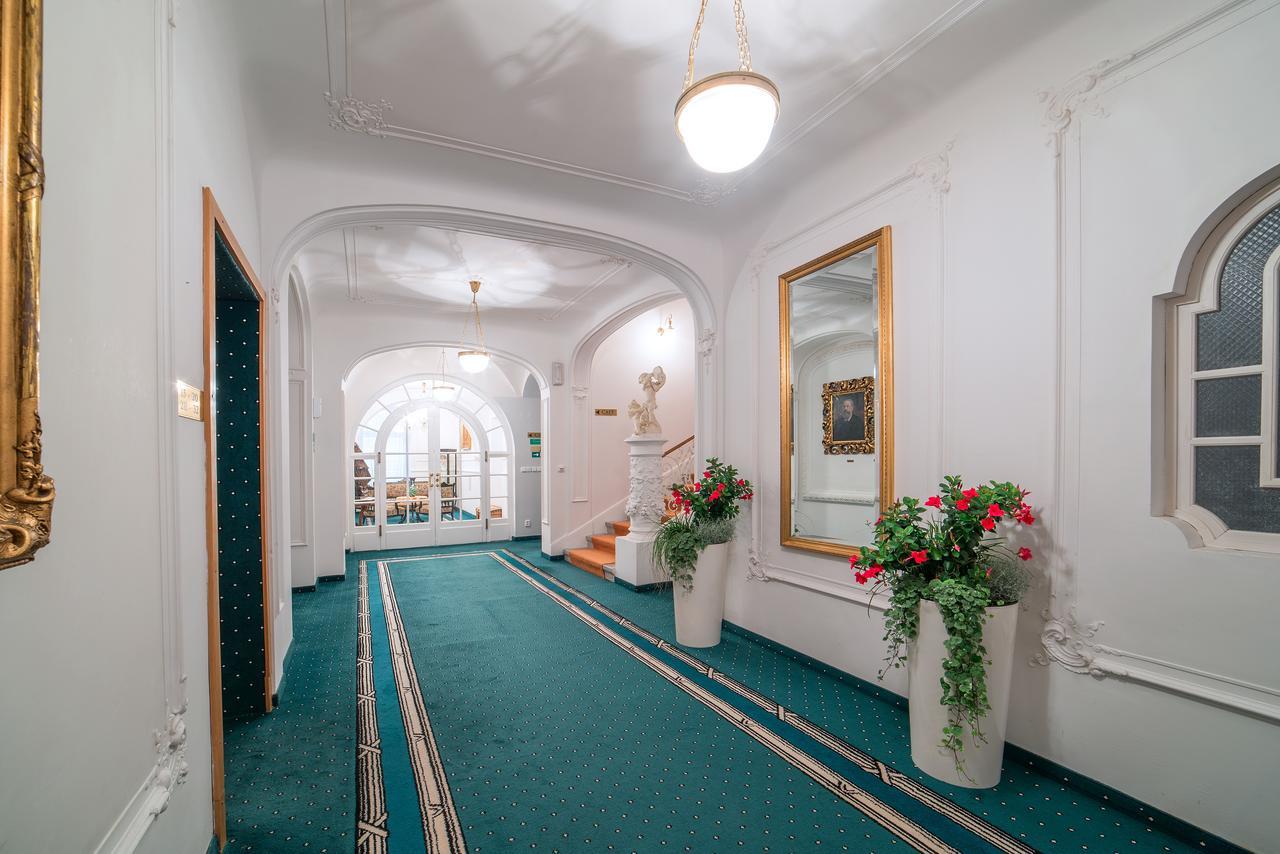 Hotel Three Lilies Inkl Aquaforum Frantiskovy Lazne Ngoại thất bức ảnh