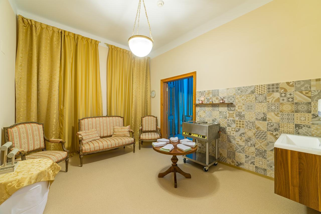 Hotel Three Lilies Inkl Aquaforum Frantiskovy Lazne Ngoại thất bức ảnh
