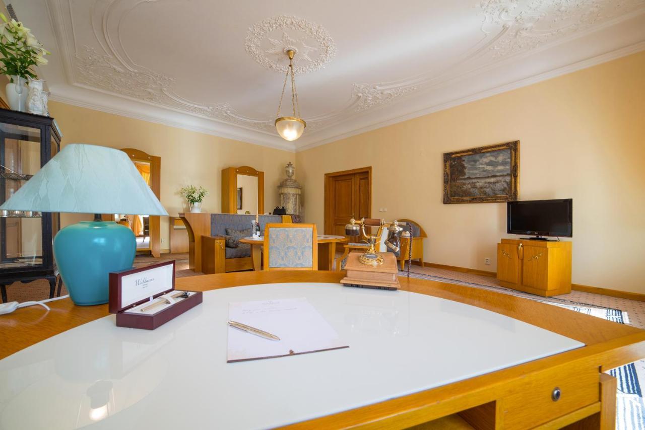 Hotel Three Lilies Inkl Aquaforum Frantiskovy Lazne Ngoại thất bức ảnh